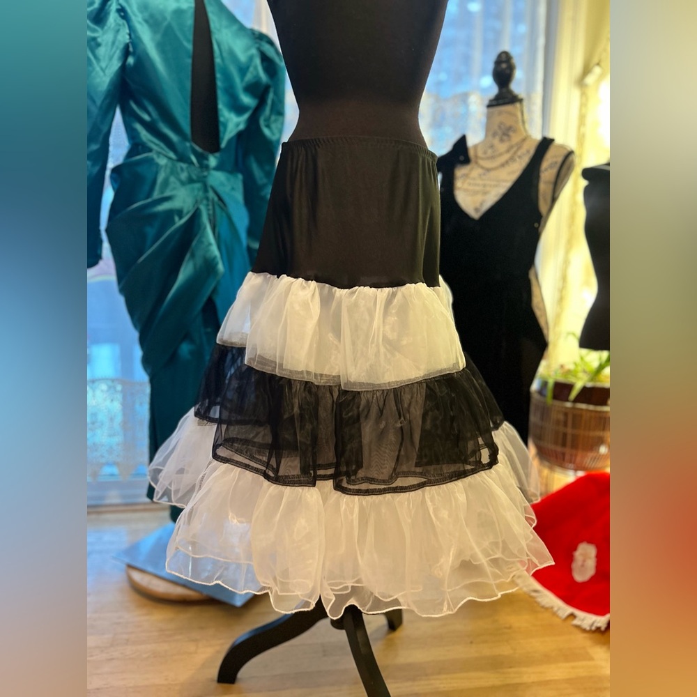 Black and White Tiered Petticoat Crinoline Full Volume